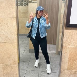 Meet your Posher, Ale